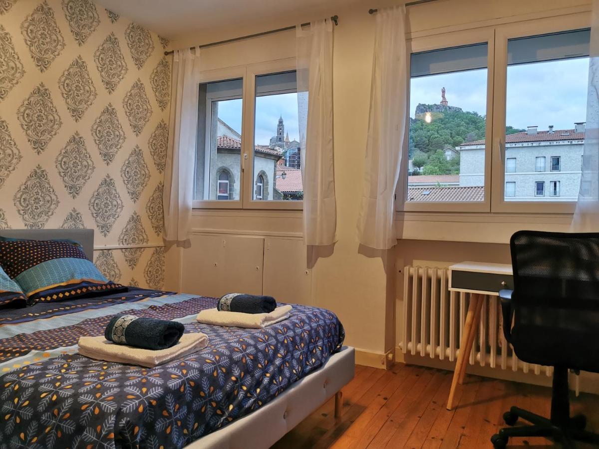Chambre Privee Dans Appart Partage, Centre Ville, Avec Vue Sur Les Monuments Le Puy-en-Velay Dış mekan fotoğraf